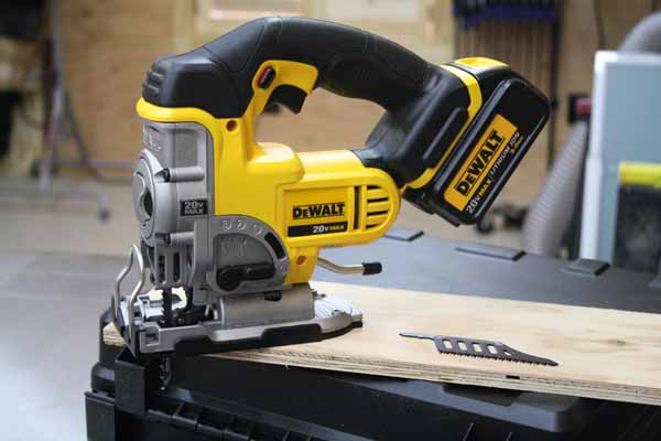 20V MAX* Cordless Jigsaw