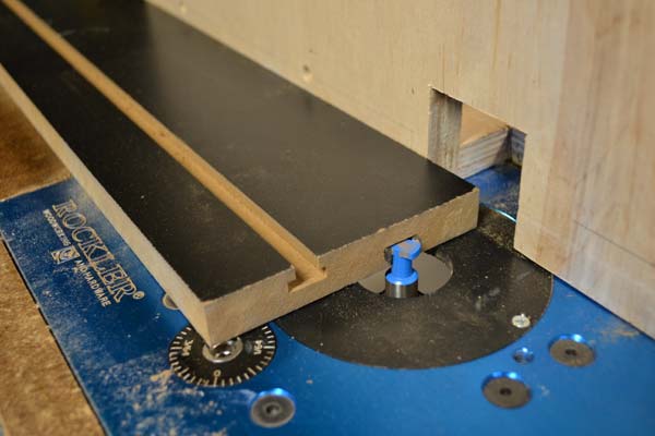 Router Table Fence step_7_t_track
