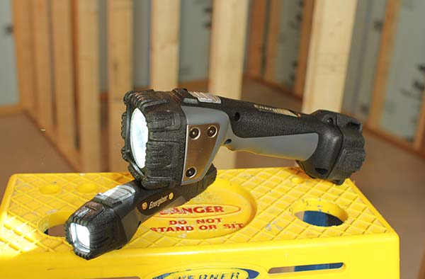 Energizer Hard Case Professional Flash Lights