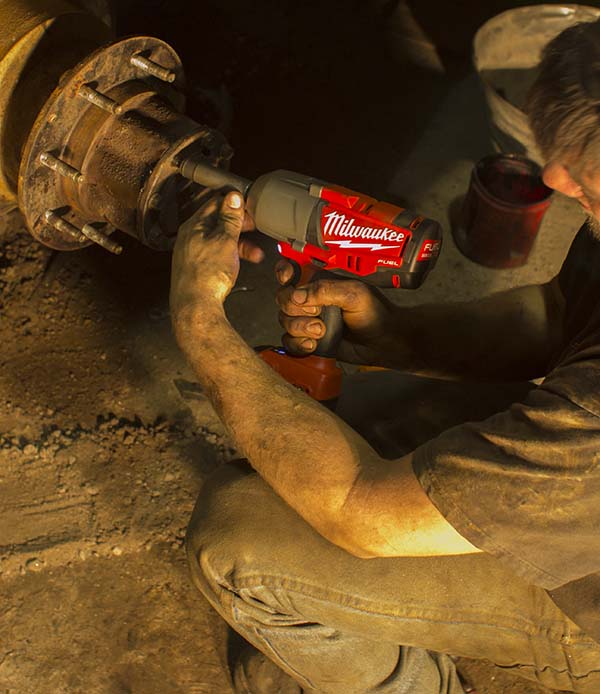 Milwaukee M18 FUEL Impact Wrench Mechanic