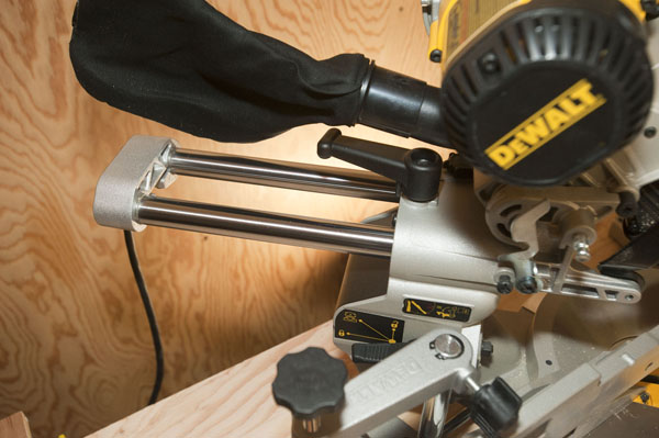 Unboxing! Ingleteadora telescópica de 10 Dewalt DW717 