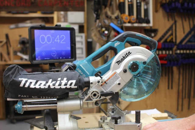 Makita XSL02Z Cordless 7-1/2" Dual Slide Compound Miter Saw