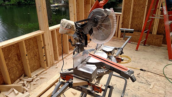 ridgid-12-inch-miter-saw