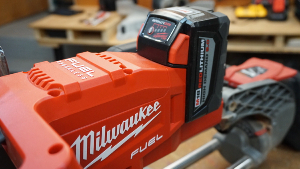 Milwaukee M18 Fuel Dual Bevel Sliding Compound Miter Saw