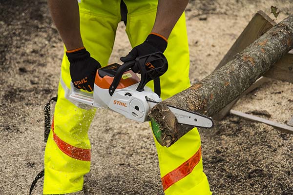 stihl battery -cordless-chainsaw