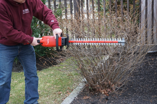 cordless hedge trimmer milwaukee