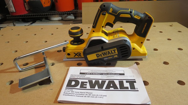 DEWALT (DCP580B) 20V MAX Lithium Ion Brushless Planer Review Tool Box  Buzz Tool Box Buzz