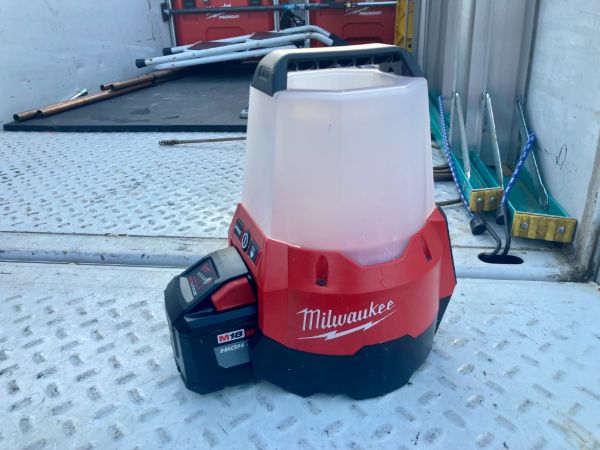 Milwaukee M18 Fuel Cordless Pipe Threader Review 2874-20 - PTR