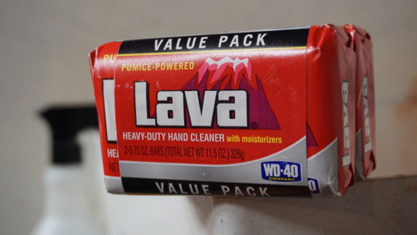 LAVA-Soap-Heavy-Duty-Hand-Cleaner_01.jpg