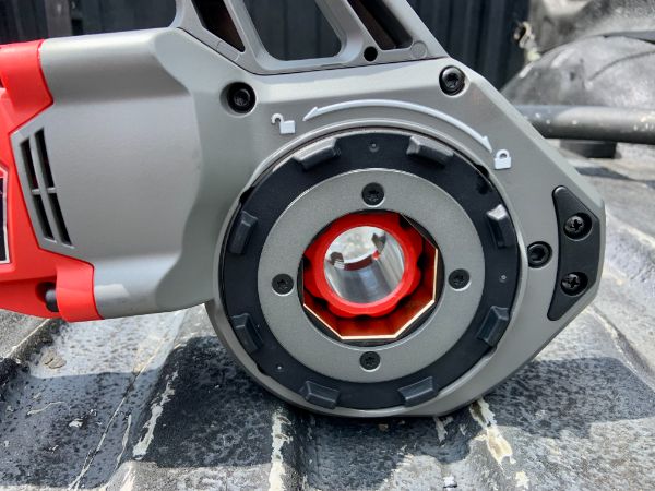 Milwaukee M18 FUEL Compact Pipe Threader