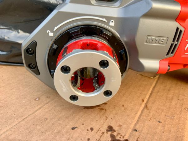 Milwaukee M18 FUEL Compact Pipe Threader